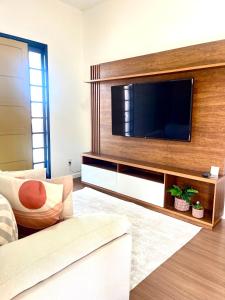 TV a/nebo společenská místnost v ubytování Casas da Villa - CASA DE TEMPORADA