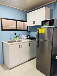 Η κουζίνα ή μικρή κουζίνα στο DesCANso House