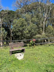 Un jardín fuera de Chalé Solar das Hortênsias