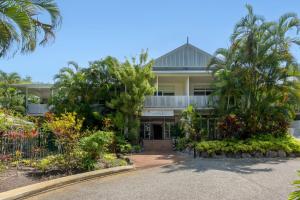 Κήπος έξω από το Apartment 2 @ Ocean Palms Apartments