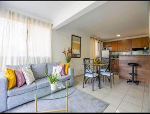 Η κουζίνα ή μικρή κουζίνα στο Cozy and Central apartment 1br-1ba with Pool