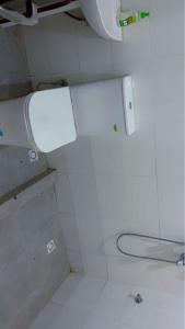 Koupelna v ubytování Benny rose apartment + 23 fotografií