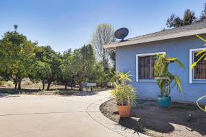 Κήπος έξω από το Hike, Sip and Explore Couples Retreat in Fallbrook