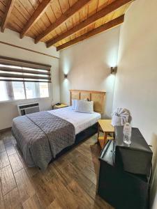 Ένα ή περισσότερα κρεβάτια σε δωμάτιο στο Hotel Paris +19 φωτογραφίες