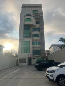 Το κτήριο όπου στεγάζεται  το διαμέρισμα