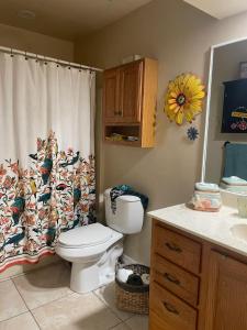 Koupelna v ubytování Tropical Jungle Bugelow