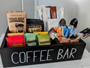 Παροχές για τσάι/καφέ στο The Bower - Off Grid Cabin, Unplug, Relax & Unwind