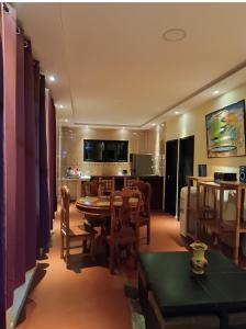 TV a/nebo společenská místnost v ubytování DEPARTAMENTO EL PARAISO