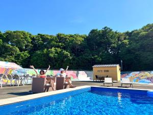 Bazén v ubytování Kabuku Resort nebo v jeho okolí