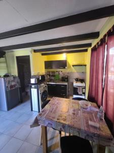 Nhà bếp/bếp nhỏ tại Valentyna Apart ,5