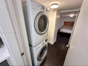 Ένα ή περισσότερα κρεβάτια σε δωμάτιο στο Booking Open Now For Your Holidays