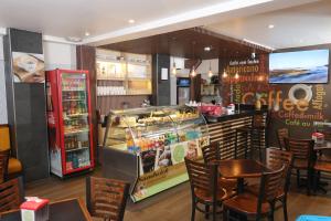 Jídlo v hotelu nebo okolí