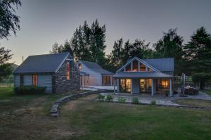 Κήπος έξω από το Taramea Arrowtown by Sotheby's Luxury Rental Homes