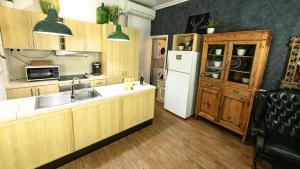 Η κουζίνα ή μικρή κουζίνα στο Rainforest Canopy Apartment - 1 Bedroom +5 φωτογραφίες