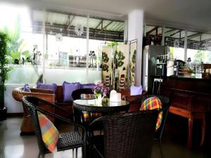 Posezení v ubytování Loei Orchid Hotel