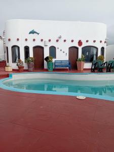 Gallery image of Exotic Oceanfront villa with Private Pool & jacuzzi - Parties & Events in Rosarito +8 photos