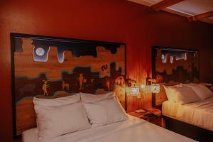 Postel nebo postele na pokoji v ubytování Southwest Inn at Sedona + 81 fotografií