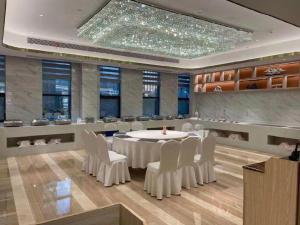 Εστιατόριο ή άλλο μέρος για φαγητό στο Ningbo East Shipu Hotel