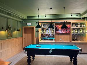 Τραπέζι μπιλιάρδου στο Marko Polo Hotel