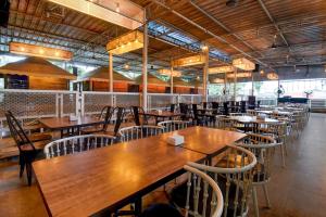 Εστιατόριο ή άλλο μέρος για φαγητό στο Townhouse Balewadi Stadium Pune Formerly Hotel Sarovar