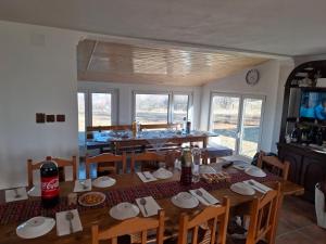 Restaurace v ubytování Cabana Bradu Moșului + 15 fotografií