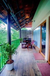 Balkón nebo terasa v ubytování Falcon Riverview Resorts