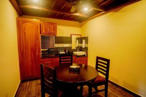 Kuchyň nebo kuchyňský kout v ubytování Falcon Riverview Resorts