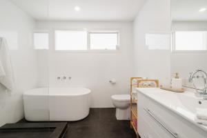 Ένα μπάνιο στο The White House +8 φωτογραφίες