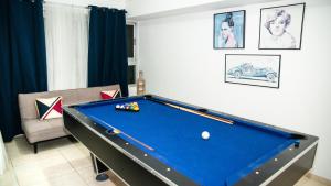 Biliár nebo kulečník v ubytování Eclectic 3 levels and 5 bedrooms penthouse