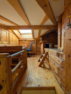 Kuchyň nebo kuchyňský kout v ubytování Appt de charme dans chalet - liberté & nature