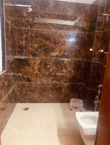 Φωτογραφία από το άλμπουμ του Rusha Stays σε Gumgaon