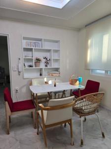 Posezení v ubytování K Story House LOVE HAPPY