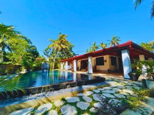 Příroda nedaleko rezortu