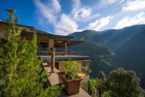 Peisaj natural din apropierea acestui hotel