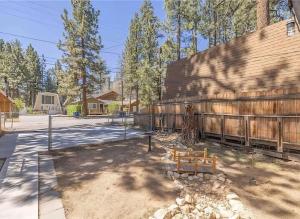 Το κτήριο όπου στεγάζεται  το σαλέ +6 φωτογραφίες