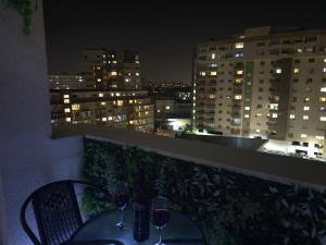 Balkón nebo terasa v ubytování Home away from home - Cozy and Spacious Studio with Balcony