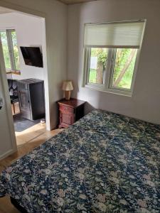 Μια τηλεόραση ή/και κέντρο ψυχαγωγίας στο Danna house