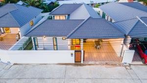 Το κτήριο όπου στεγάζεται  η βίλα