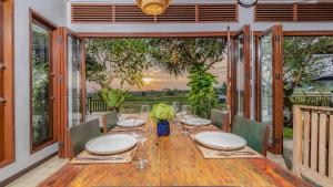 Balkón nebo terasa v ubytování Umah Sunset