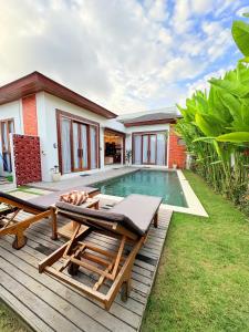 Πισίνα στο ή κοντά στο Nairi Villa Ungasan