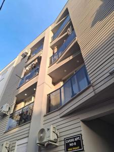 Budova, kde se aparthotel nachází