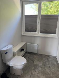 Ένα μπάνιο στο Dzintarjūras Namiņš