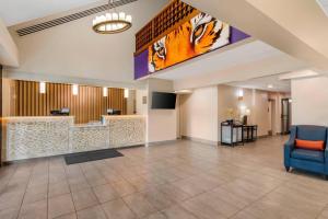 a lobby of a hospital with a waiting room at Comfort Inn & Suites Clemson - University Area in Clemson