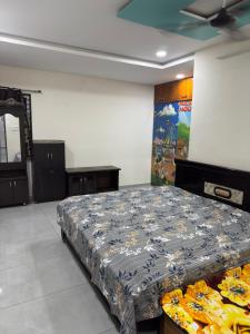 Postel nebo postele na pokoji v ubytování Luxurious Duplex Villa