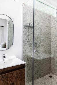 Ένα μπάνιο στο Skinkikofi Guest House