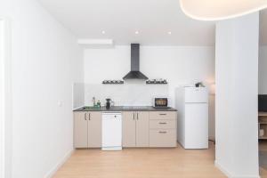 Η κουζίνα ή μικρή κουζίνα στο Flowers Houses