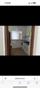 Η κουζίνα ή μικρή κουζίνα στο Casa pé na areia