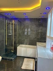 Gallery image of casa di mac dakar in Dakar