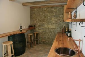 Gallery image of Family friendly house with a swimming pool Bartolici, Central Istria - Sredisnja Istra - 21934 in Livade