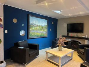 Μια τηλεόραση ή/και κέντρο ψυχαγωγίας στο CASTELLNOVO HOTEL